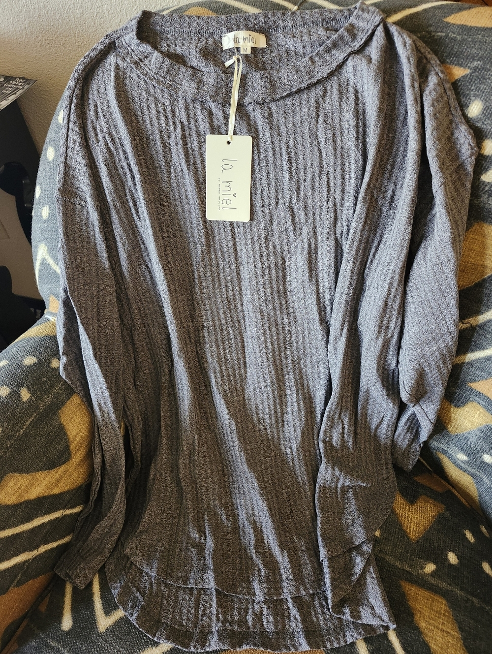 LA MIEL Charcoal Ribbed Lightweight Pullover